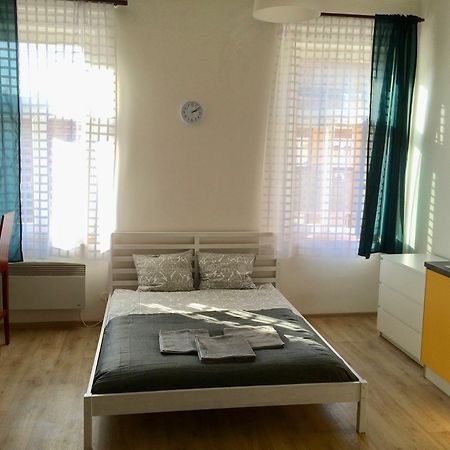 פראג Residence Vita Nejedleho מראה חיצוני תמונה